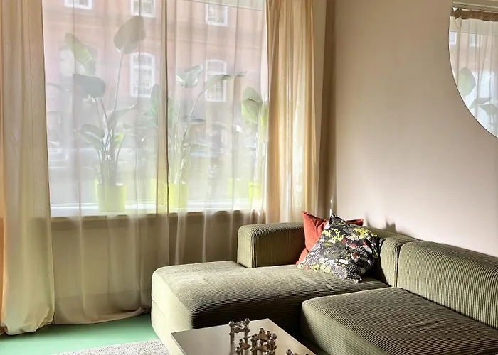 Charmante Altbauwohnung Am Park Und Messe Apartament *