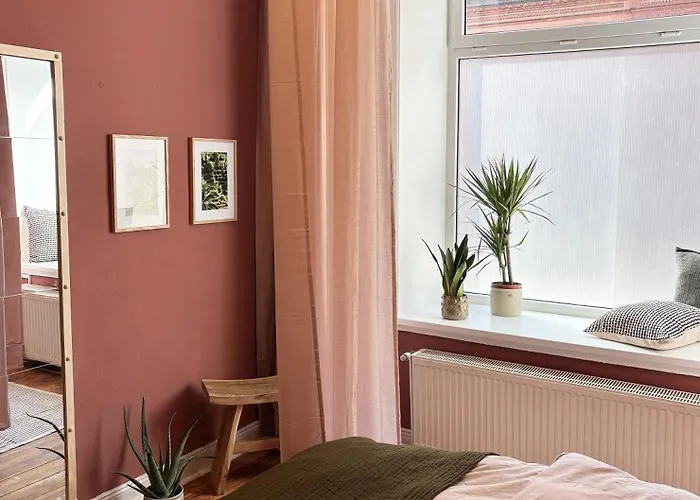 Charmante Altbauwohnung Am Park Und Messe Hamburg